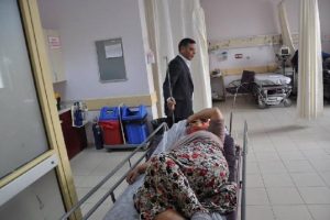Anne ve 5 &ccedil;ocuğu sobadan sızan gazdan zehirlendi