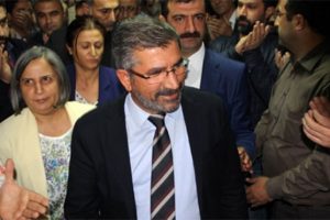Tahir El&ccedil;i &ouml;leceği yeri tahmin etti