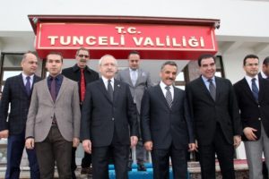 Kılı&ccedil;daroğlu Tunceli Valiliğini ziyaret etti