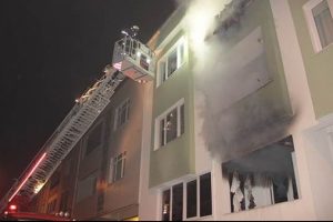 İstanbul'da yangında korku dolu dakikalar