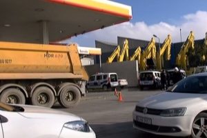 İstanbul'da yol kavgası kanlı bitti