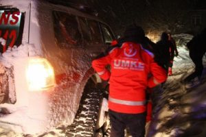 UMKE'den 9 saatlik kurtarma operasyonu