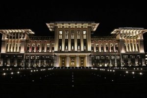 Başkanlık i&ccedil;in uzlaşma olmazsa Ekim'de referandum yapılacak
