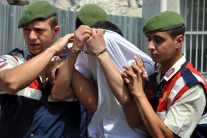 14 yaşındaki &ccedil;ocuğun cinsel istismarında 14 sanığa hapis cezası