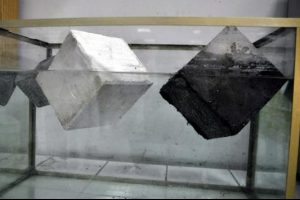 Mermer tozu ve k&uuml;lden suda batmayan "beton" &uuml;retildi