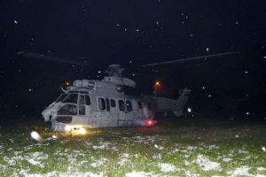İzmir'de askeri helikopter zorunlu iniş yaptı