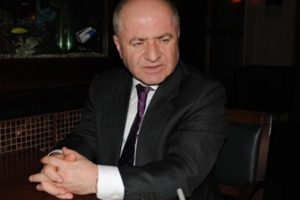 &Ouml;zt&uuml;rk'&uuml;n mesajı tartışma yarattı