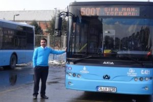 Şof&ouml;r&uuml;n &ouml;zverisi kayıp &ccedil;antayı sahibine ulaştırdı