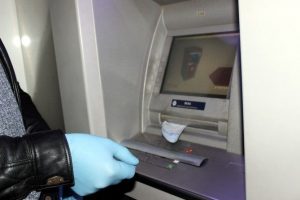 Akılalmaz bankamatik dolandırıcılığı