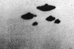 CIA, yıllardır gizlenen UFO belgelerini a&ccedil;ıkladı