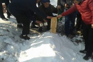 "Ege'de botlarda, Doğu'da soğukta bitiyor"