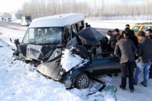 Van'da feci kaza: 1 &ouml;l&uuml;, 1 yaralı