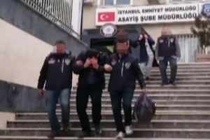 Sevgilisiyle tuttuğu kiralık katile kocasını &ouml;ld&uuml;rtt&uuml;
