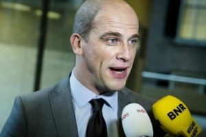 Hollanda'nın 'Sığınmacıları T&uuml;rkiye'ye geri g&ouml;nderelim' teklifine AB'den ilk tepki