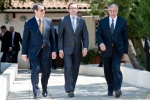 Kıbrıs'ta liderler yeniden bir araya geldi