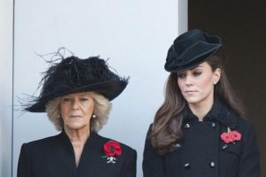Kate Middleton Buckingham Sarayı'ndaki botoks savaşının ortasında kaldı