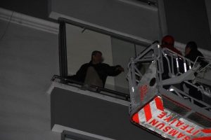 Bor&ccedil;ları nedeniyle bunalıma girdi, intihara kalkıştı