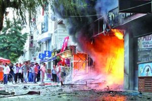 Kırşehir'deki esnafa b&uuml;y&uuml;k şok: Yanan malların KDV'sini &ouml;deyin