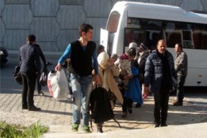 95 ka&ccedil;ak g&ouml;&ccedil;men ve 11 insan taciri yakalandı