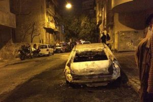 &Ccedil;ipras'ın başdanışmanının evine molotoflu saldırı