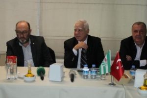 Bursaspor Divan Başkanlık Kurulu Başkanı: Hesaplar gelmeyince a&ccedil;ıklama yaptık