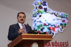 Bursa'da Bakan &Ccedil;elik'ten ekmek zammına tepki!