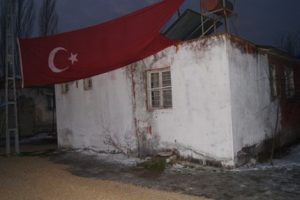 Şehidin evinin durumu y&uuml;rekleri burktu