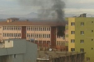 PKK Şırnak'ta 3 okul yaktı