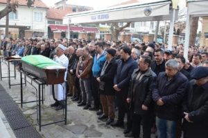 K&ouml;m&uuml;r sobası kurbanı market işletmecisi toprağa verildi