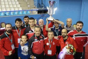 Uluslararası 34. Vehbi Emre ve Hamit Kaplan Grekoromen G&uuml;reş Turnuvası sona erdi