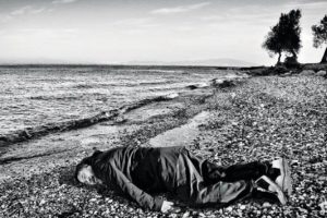 Ai Weiwei'den d&uuml;nyaya 'Aylan' mesajı