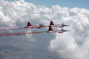 T&uuml;rk Yıldızları 261 şehit i&ccedil;in u&ccedil;acak