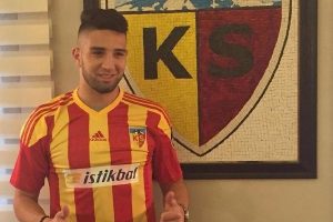 Kayserispor 4 aldı 4 g&ouml;nderdi