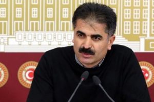 H&uuml;seyin Ayg&uuml;n'e Davutoğlu'na hakaretten hapis cezası verildi