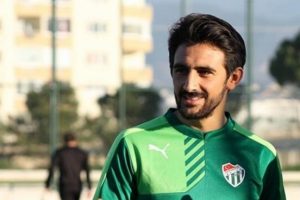 Bursaspor Jem Karacan'ı kiraladı