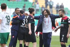 Amed, Fenerbah&ccedil;e veya Galatasaray'ı istiyor