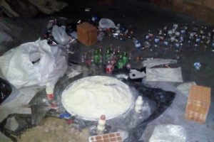 PKK'nın bomba imalathanesine baskın: 14 g&ouml;zaltı