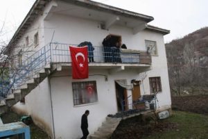 Şehidin ağabeyi: Biz de cepheye gitmeye hazırız