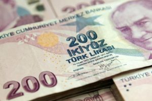 Asgari &uuml;cretliler zamlı maaşlarına kavuştu