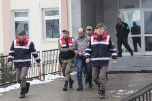 Babaannesini maaşı i&ccedil;in &ouml;ld&uuml;rd&uuml;