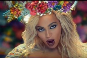 Coldplay ve Beyonce'ye 'Hymn for the Weekend' eleştirisi