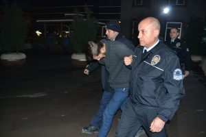 Bursa'da 9 işyerini soyan hırsız yakalandı