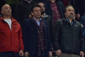 Hekimoğlu Trabzonspor ma&ccedil;ını Volkan Konak'la izledi