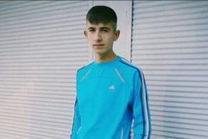 Adana'da &ccedil;atışmanın ortasında kalan gen&ccedil; &ouml;ld&uuml;