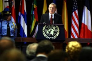 'Suriye, Rusya ve İran birlikte insanları &ouml;ld&uuml;r&uuml;yor!'