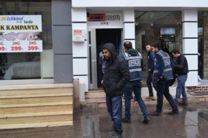 Siirt'te 'paralel yapı' operasyonu