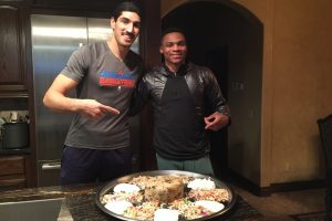 Enes Kanter Westbrook'a maklube yedirdi