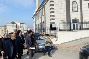 Bursa Osmangazi Belediye Başkanı D&uuml;ndar vatandaşlarla buluştu