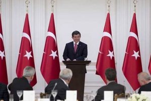 6,5 saat s&uuml;ren toplantıda Başbakan'la ne konuştular?
