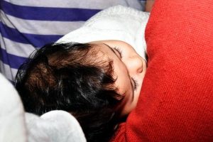 Ege'de 25 m&uuml;lteci zor anlar yaşadı